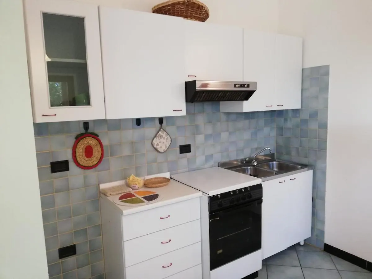 بيت للعطل فيلا Residenza Badualga سان تيودورو إيطاليا