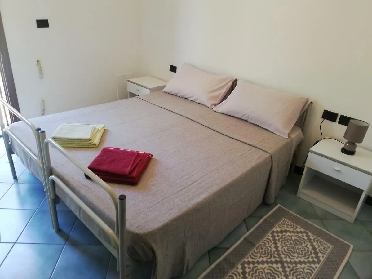 بيت للعطل فيلا Residenza Badualga سان تيودورو